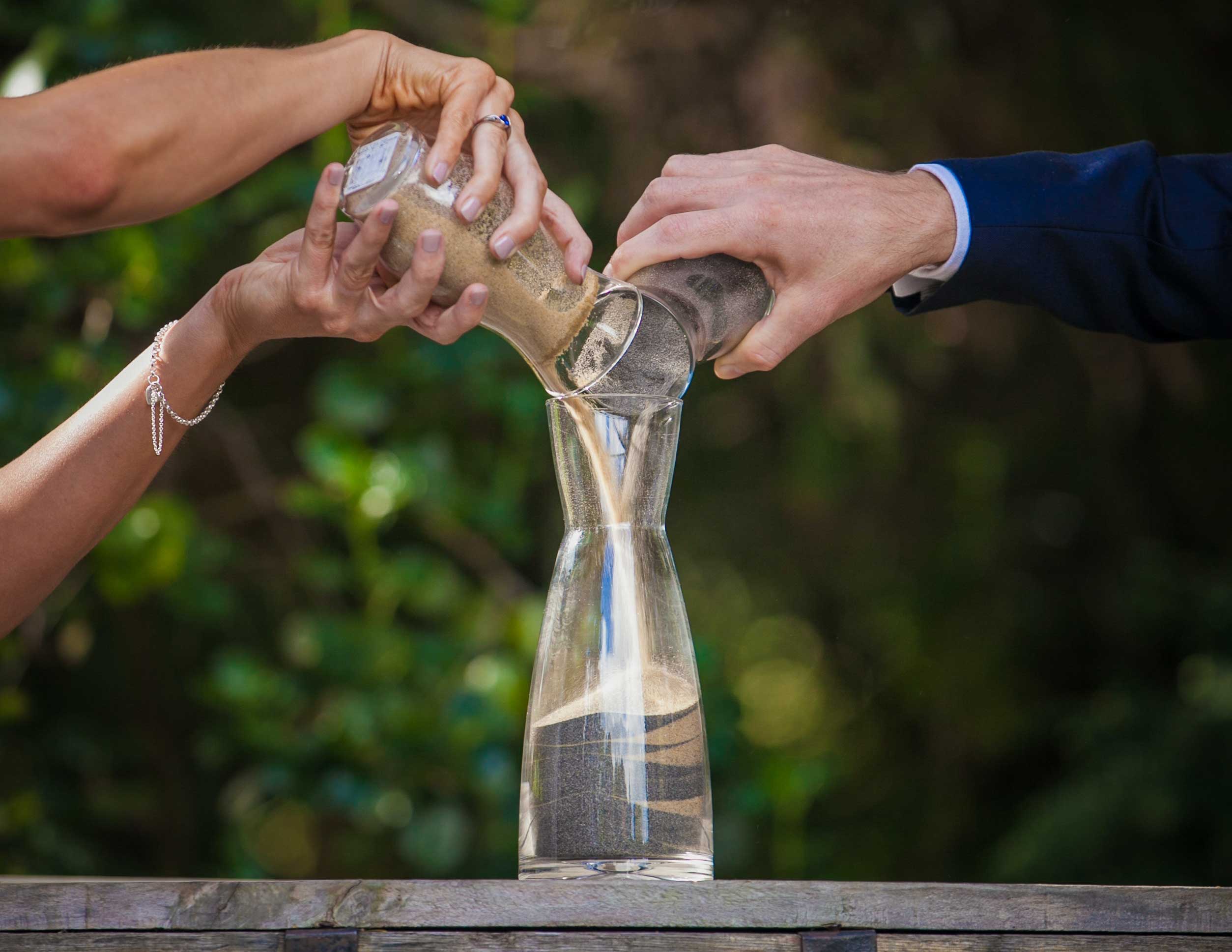 Pouring of the sand on sale ceremony