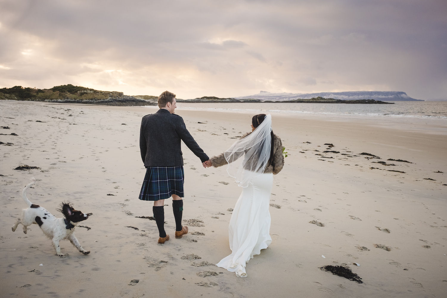 3-2 https://fuzeceremonies.co.uk/wp-content/uploads/2024/11/3-2.jpg