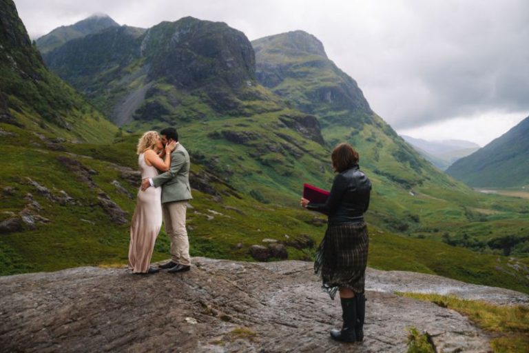 456957523_122130885476323562_8406455577253329961_n-800x533 https://fuzeceremonies.co.uk/wp-content/uploads/2024/11/456957523_122130885476323562_8406455577253329961_n-800x533-768x512.jpg