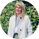 Zoe Bell-Arnott Fuze Ceremonies Celebrant