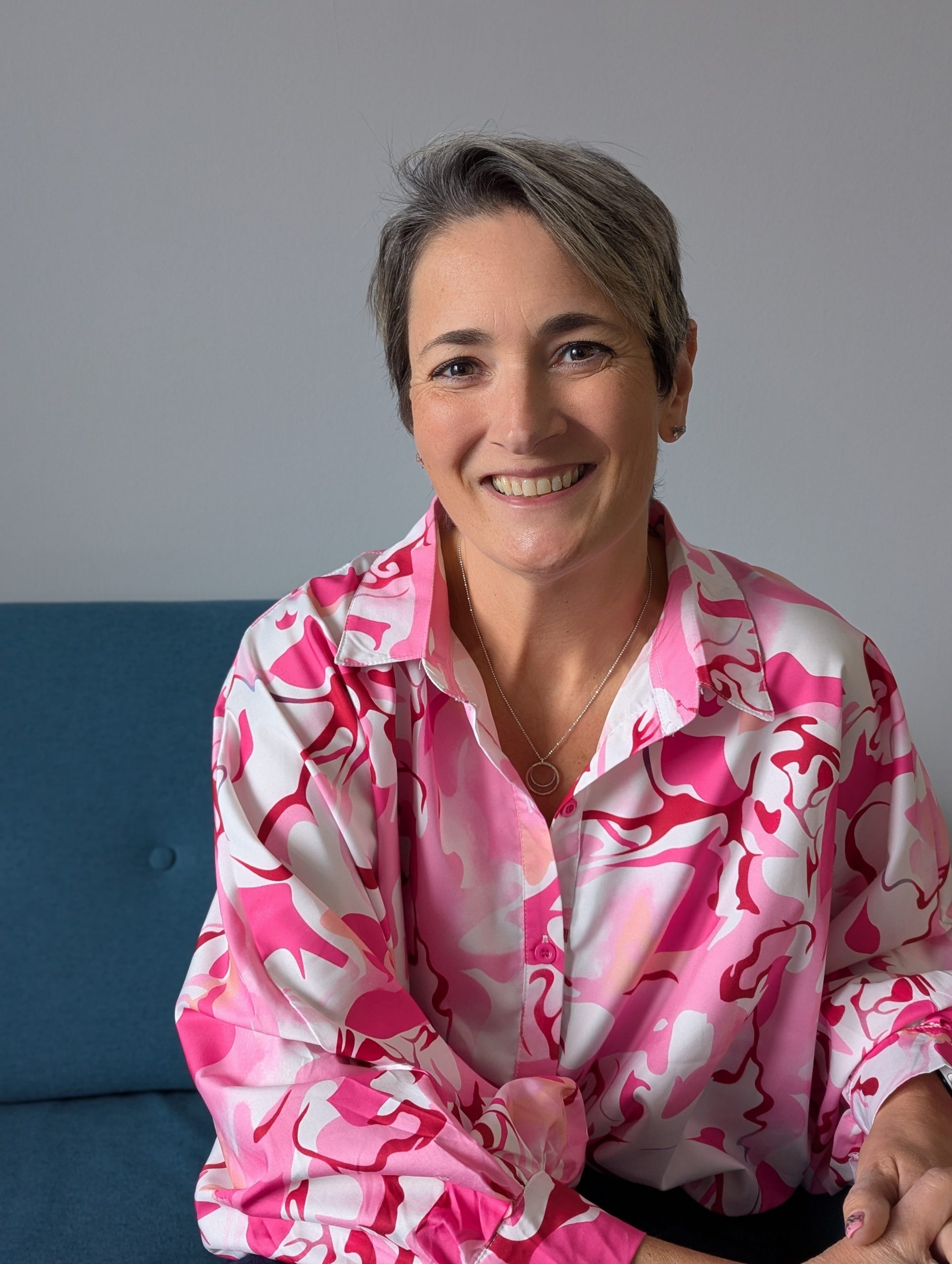 Morag Webster Fuze Ceremonies https://fuzeceremonies.co.uk/wp-content/uploads/2025/06/PXL_20250604_110042665.PORTRAIT-scaled.jpg