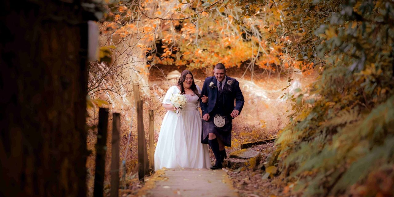 From Greenock to Gleddoch: Elis & Jamie’s Humanist Wedding & Handfasting